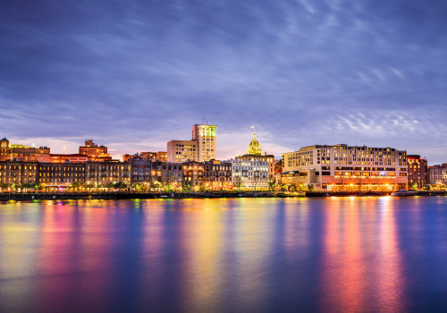 Is it safe to walk in downtown savannah at night?